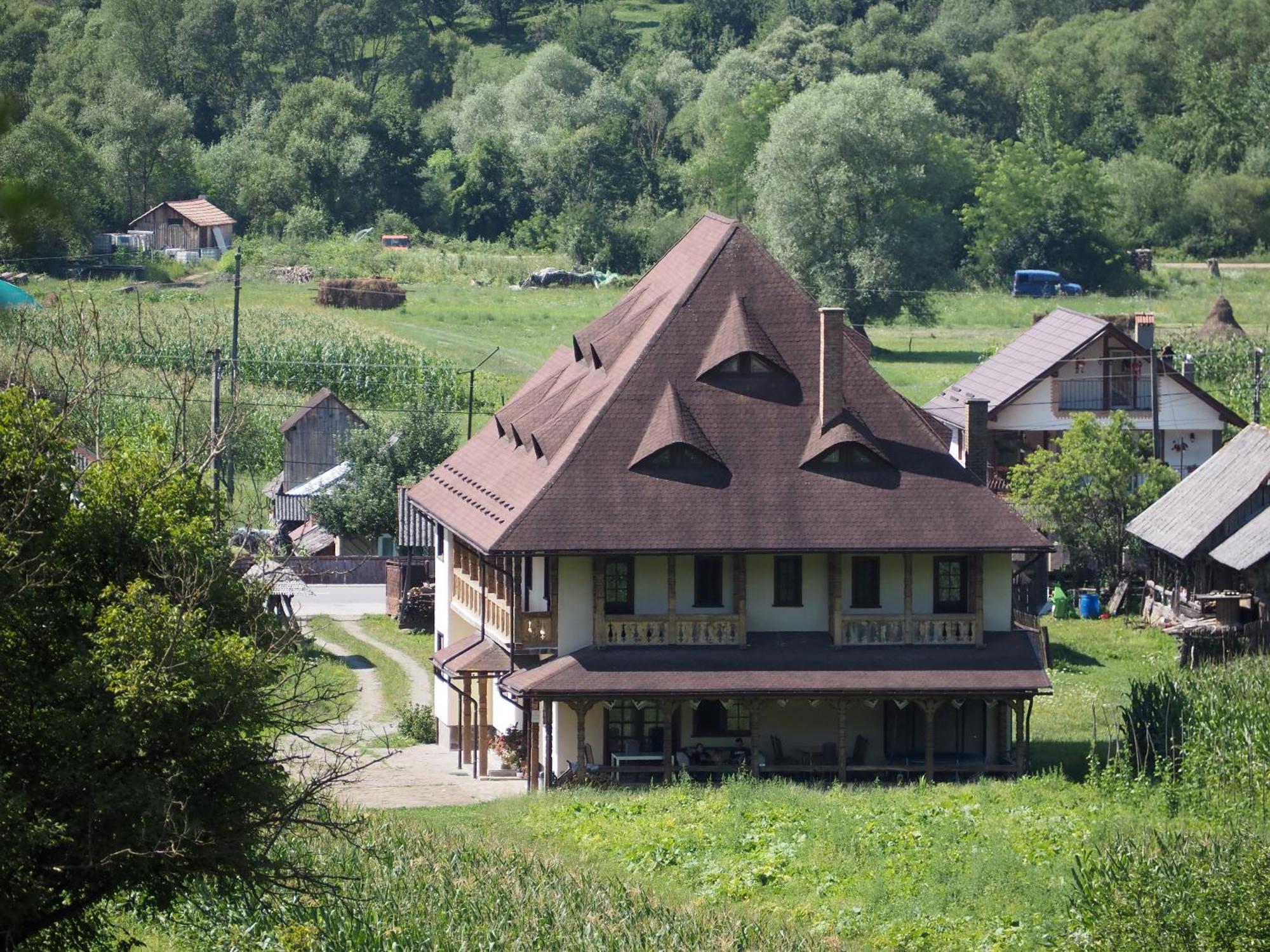 Villa Pensiunea Sanziene à Strîmtura Extérieur photo