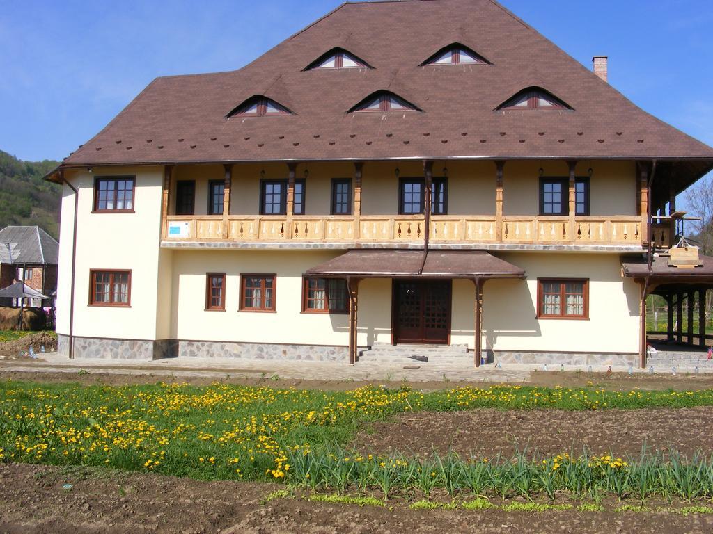 Pensiunea Sanziene Strîmtura Extérieur photo